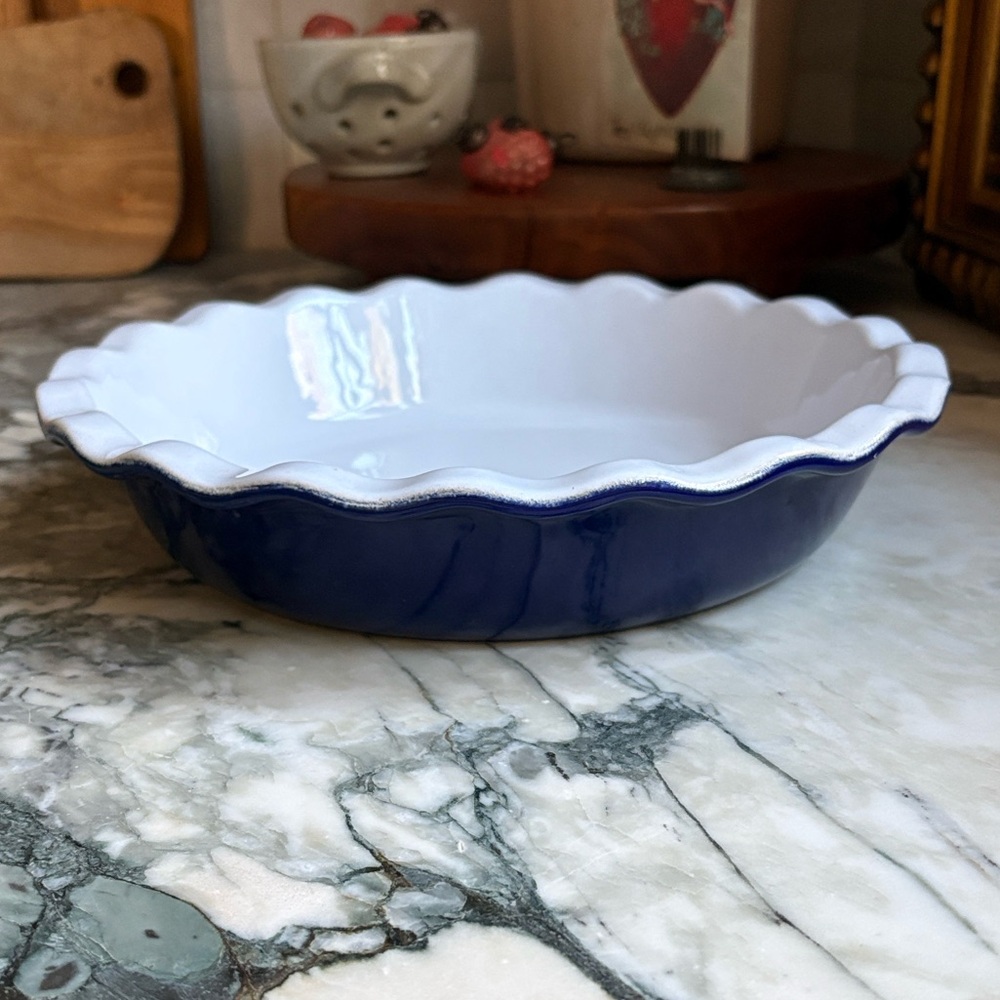 Emile Henry Cobalt Blue Ruffle Ceramic Pie Dish 31-26